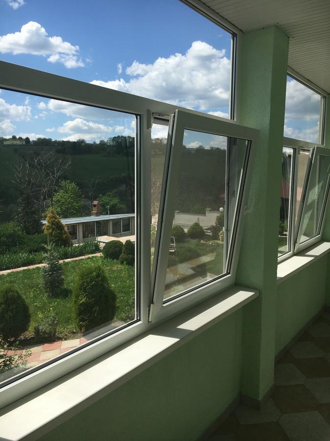 Hotel Constancia Kamjanez-Podilskyj Exterior foto